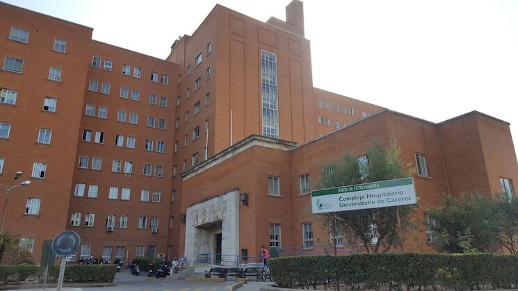 Complejo Hospitalario Universitario de Cceres Complejo Hospitalario Universitario de Cceres