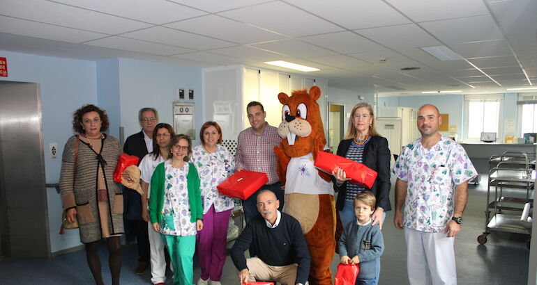 Rotary repartir juguetes todos los meses a los nios del Hospital San Pedro de Alcntara de Cceres 
