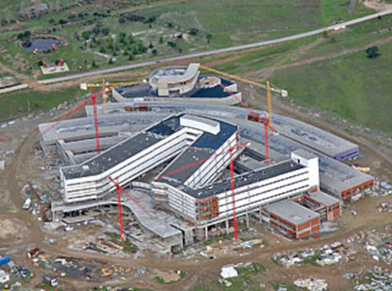 El nuevos Hospital en 2012