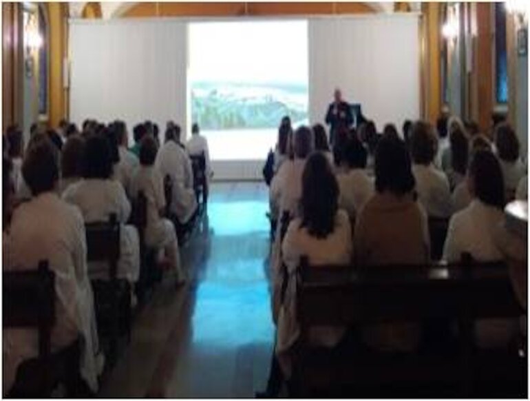 Presentacin a los profesionales de los planes tras la apertura del nuevo hospital