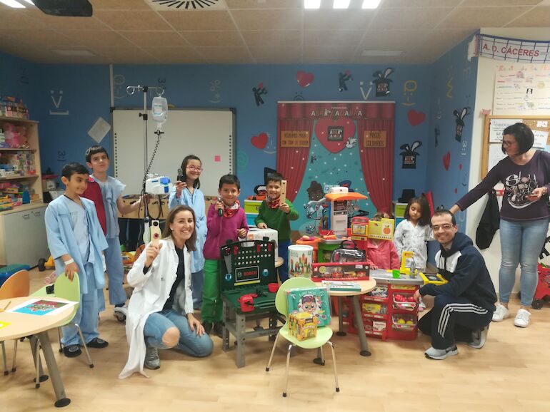 Programa abrilmayo de actividades en el Aula Hospitalaria y la CiberCaixa infantil 